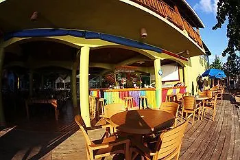 The Boardwalk Village 内格里尔